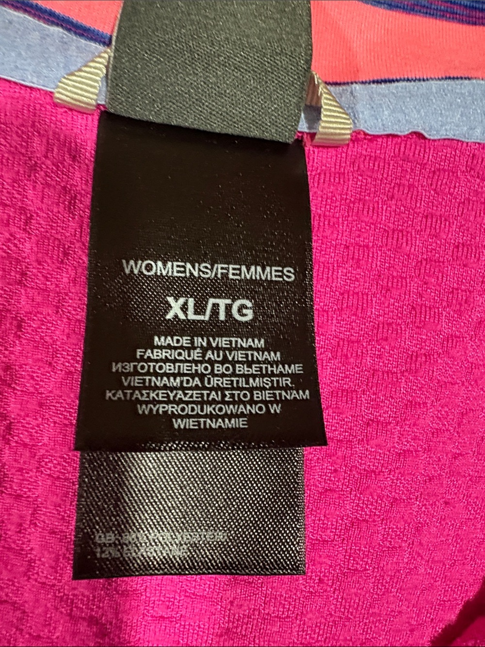 North Face 1/4 Zip Pullover - Picture 10 of 10